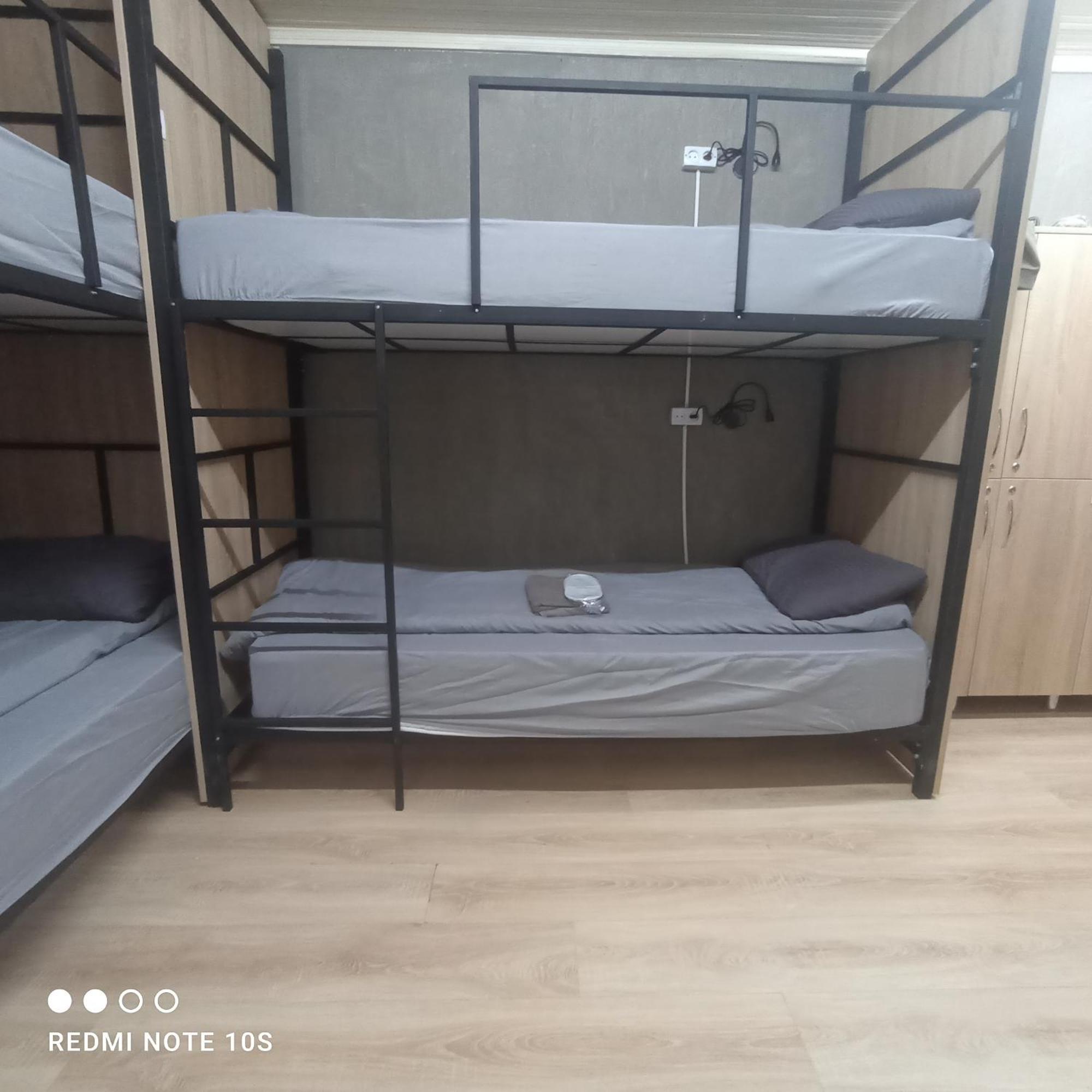 Friends Hostel Chisinau Bagian luar foto